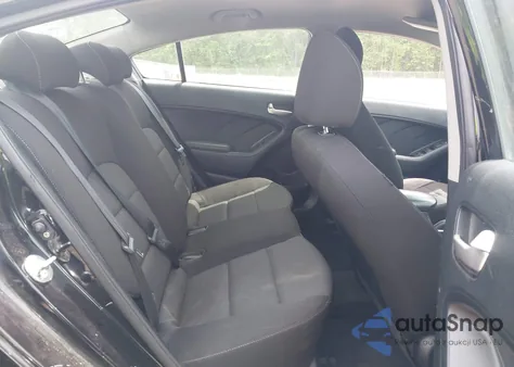 2018 Kia Forte Lx z USA, uszkodzony, nr VIN 3KPFK4A74JE227773